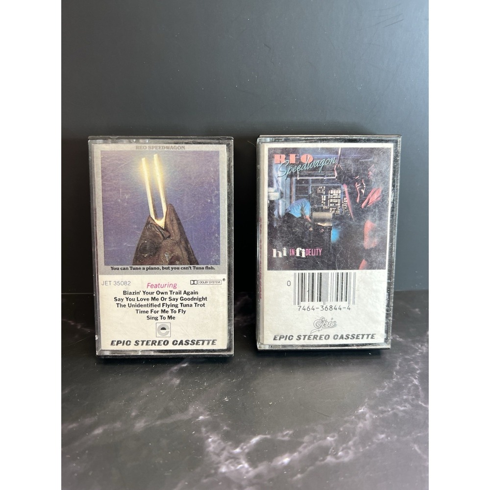 REO Speedwagon 2 Cassette Tape Lot Hi‎ Infidelity & Wheels Are Turnin'